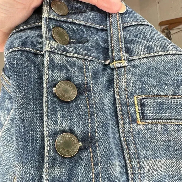 American Eagle Outfitters button fly blue jean cut off shorts size‎ 8 - Picture 3 of 5